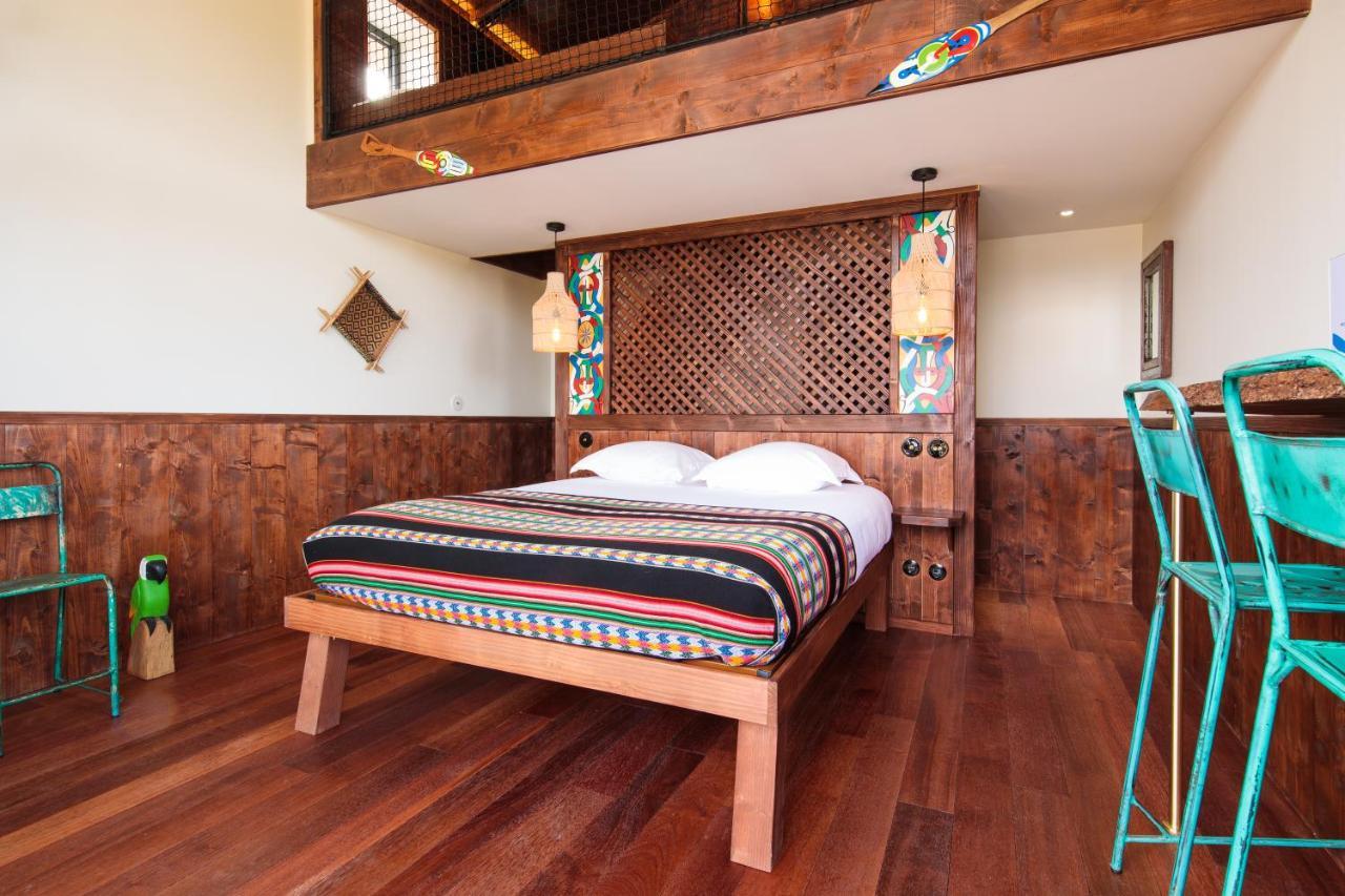 Parrot World - Les Lodges Crecy-la-Chapelle Bagian luar foto
