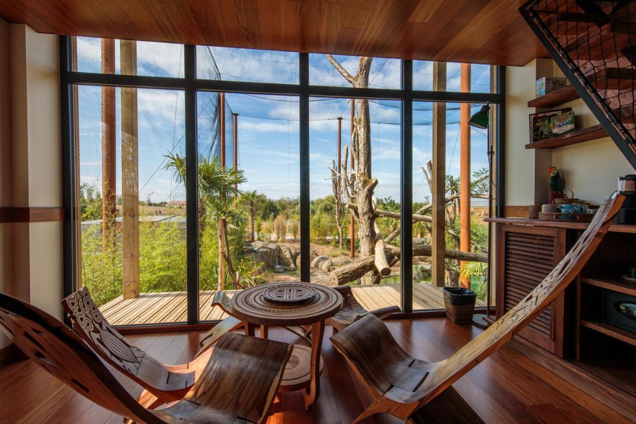Parrot World - Les Lodges Crecy-la-Chapelle Bagian luar foto