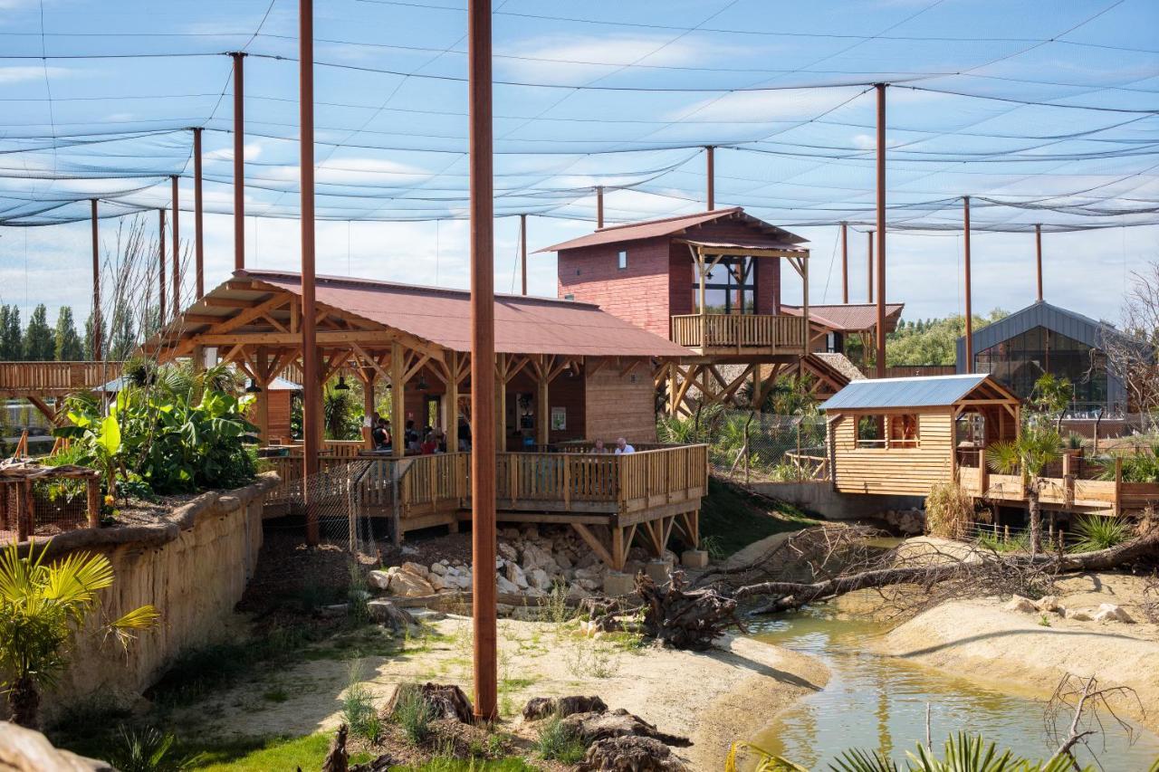 Parrot World - Les Lodges Crecy-la-Chapelle Bagian luar foto